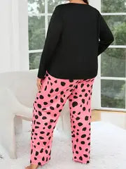 Dotted Dreams – Chic Cat-Themed Nightwear