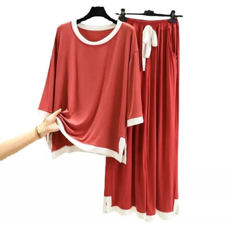 Red Roun Neck with White Pipin Flapper Style Plazo Suit